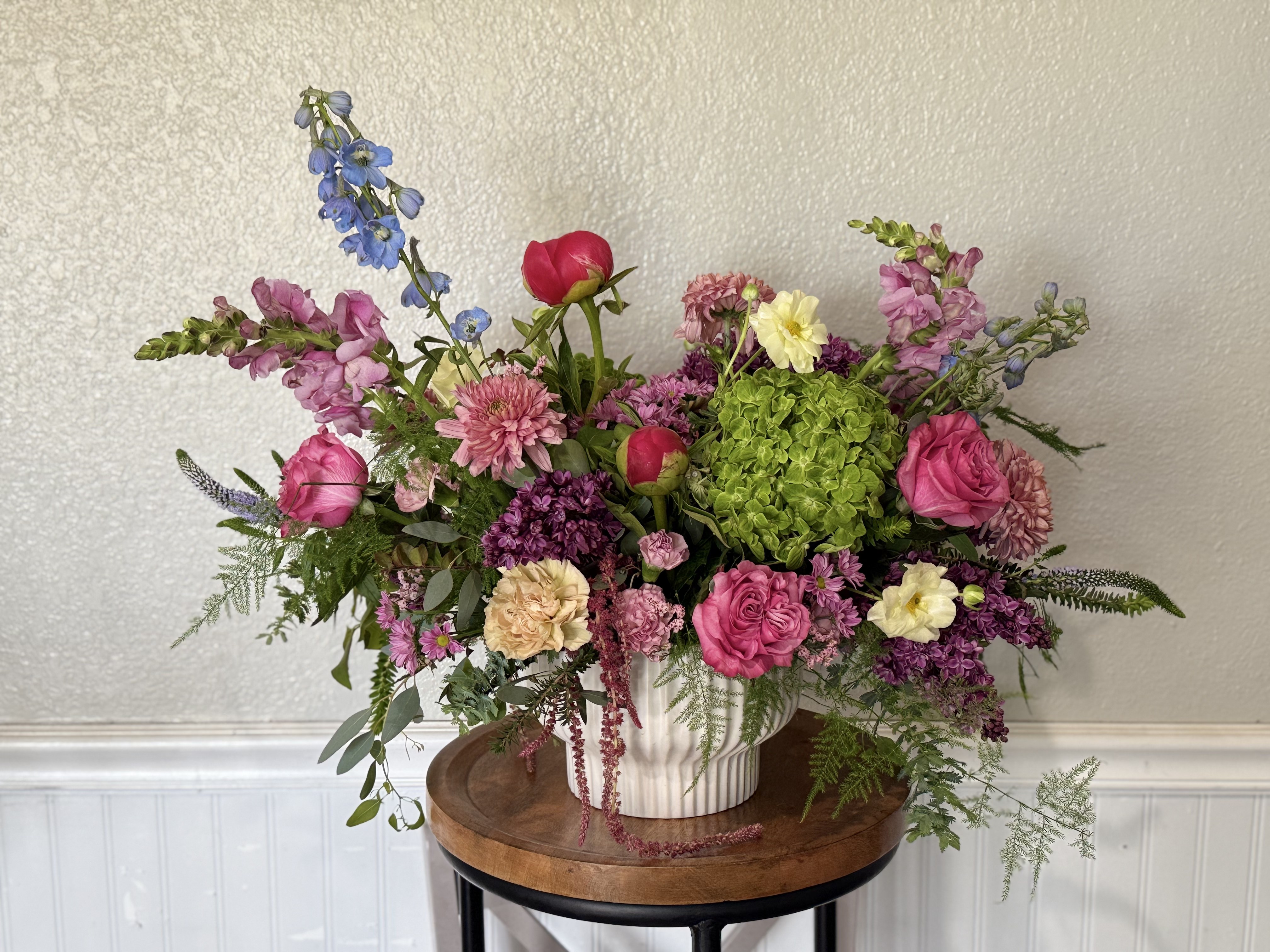 Floral arrangement by All The Pretty Things — piece 1
