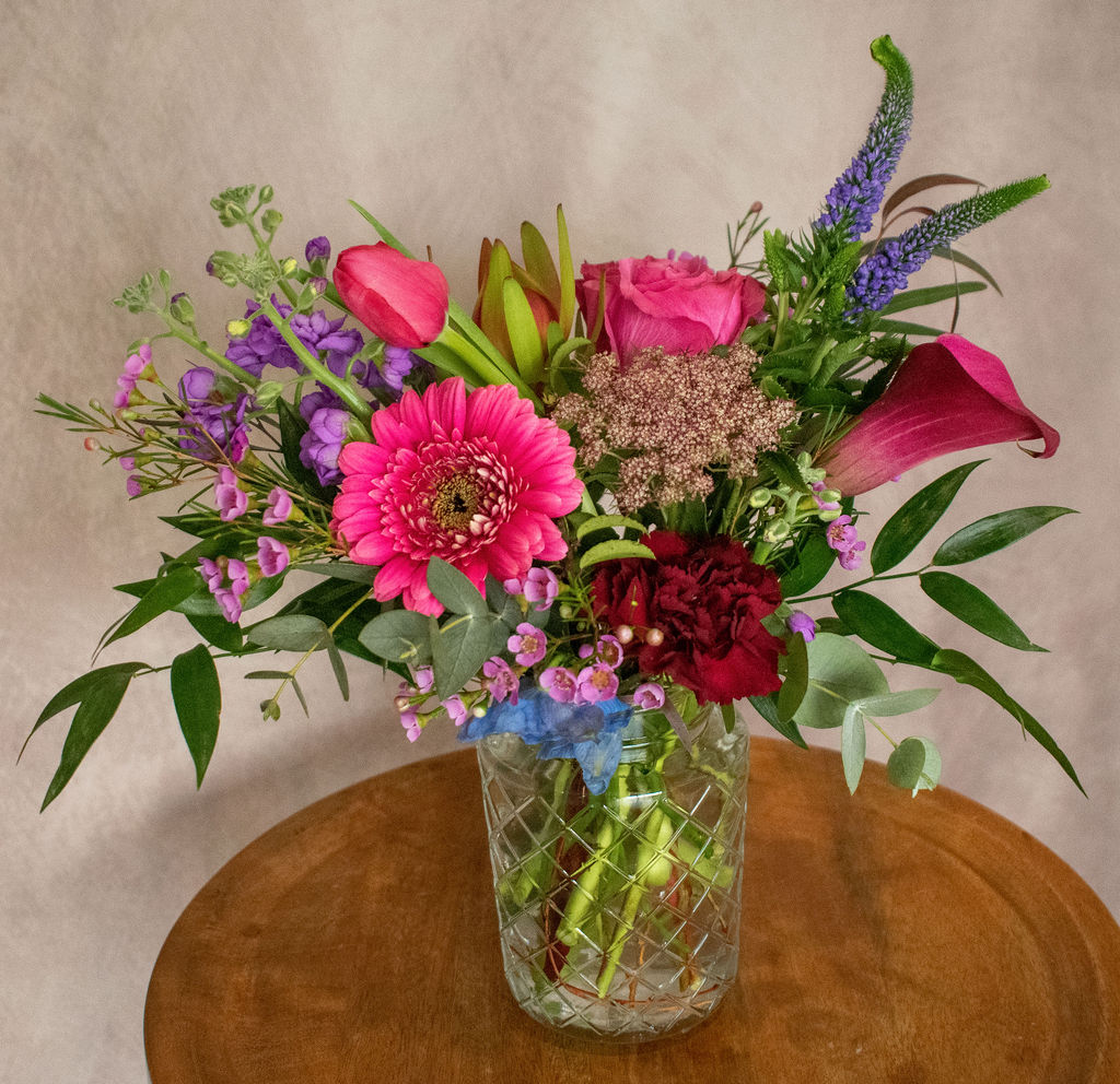 Floral arrangement by All The Pretty Things — piece 44