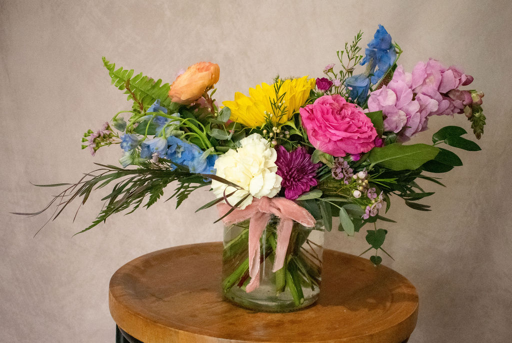 Floral arrangement by All The Pretty Things — piece 25