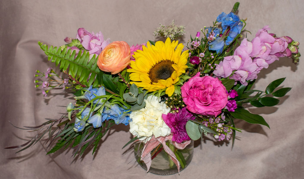 Floral arrangement by All The Pretty Things — piece 39